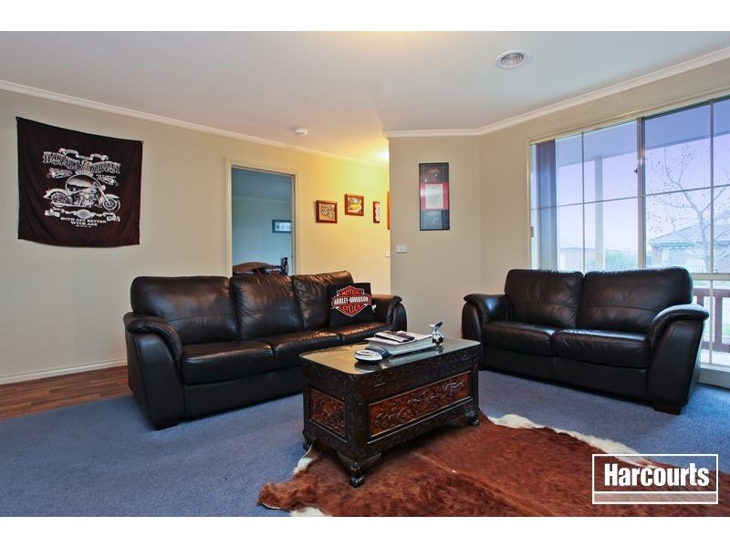 49 Sandalwood Drive, Pakenham VIC 3810