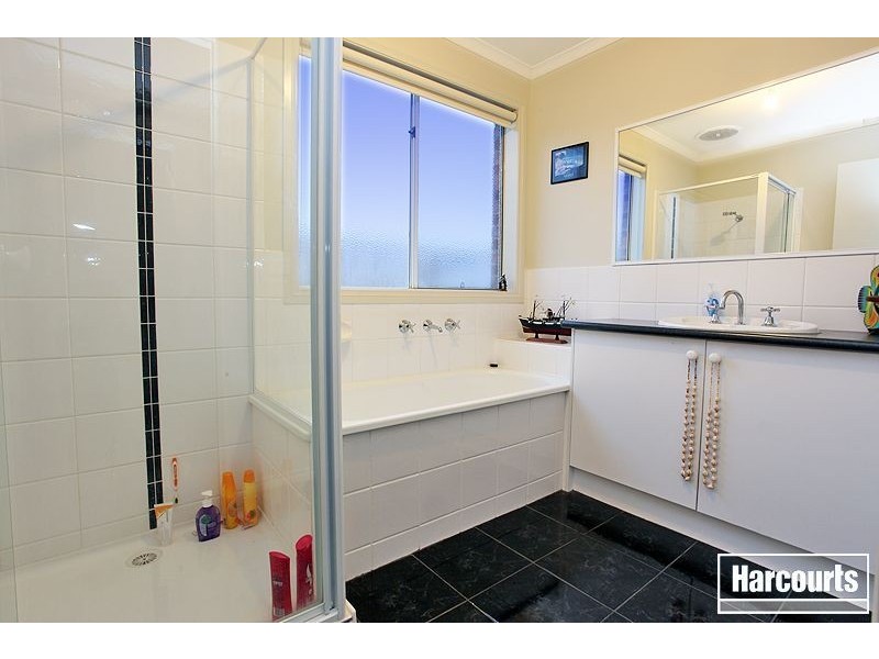 49 Sandalwood Drive, Pakenham VIC 3810