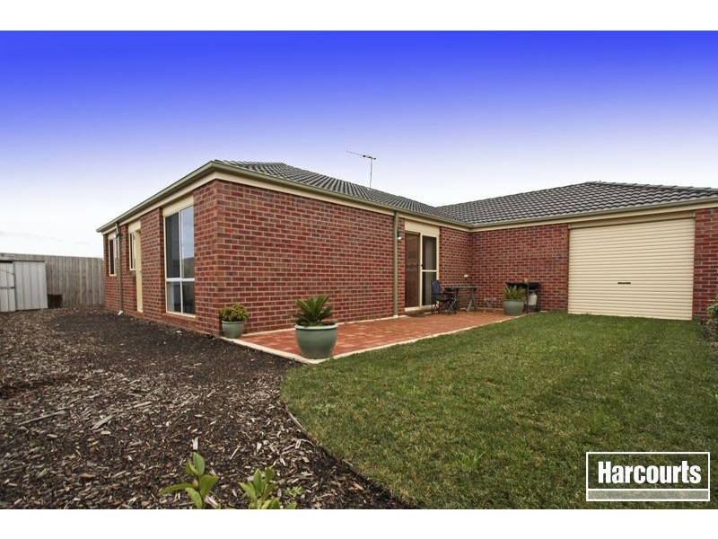 49 Sandalwood Drive, Pakenham VIC 3810