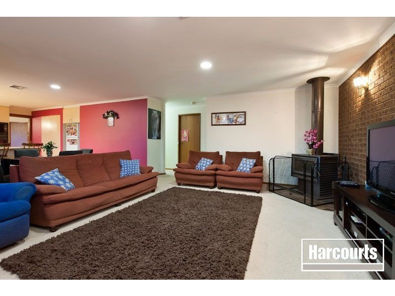 36 Thwaites Road, Pakenham VIC 3810