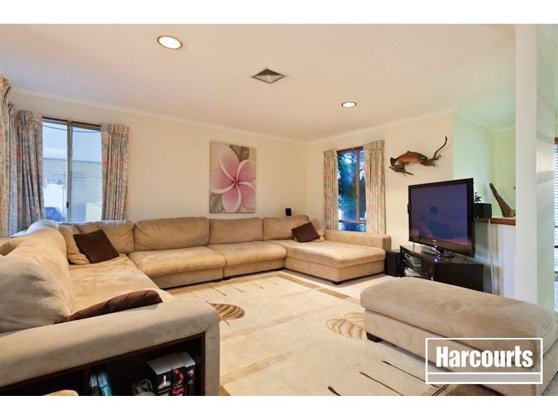 36 Thwaites Road, Pakenham VIC 3810