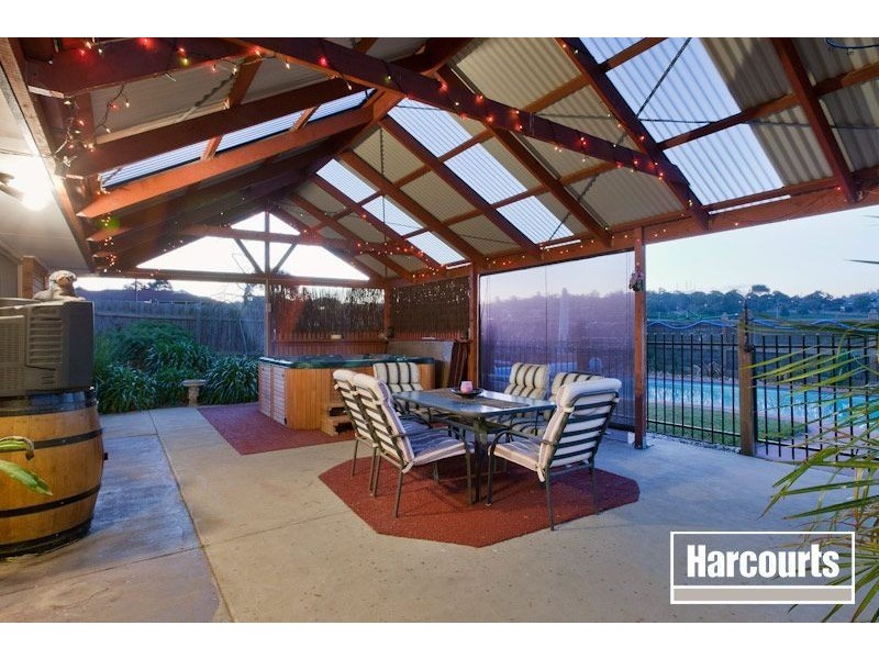 36 Thwaites Road, Pakenham VIC 3810