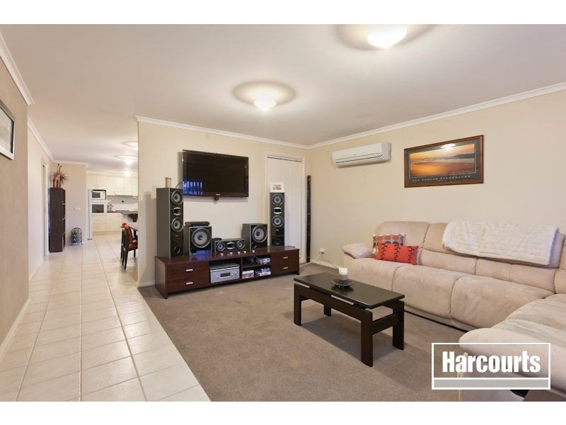 20 Luca Place, Pakenham VIC 3810