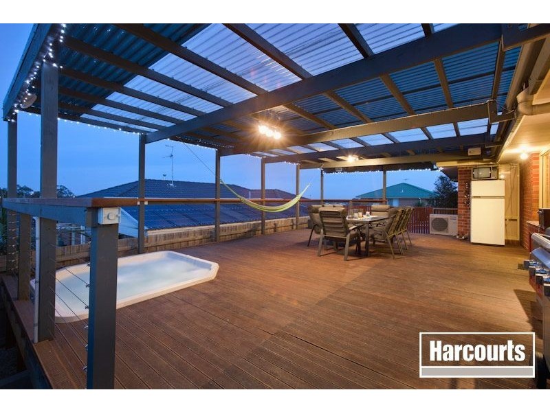 20 Luca Place, Pakenham VIC 3810