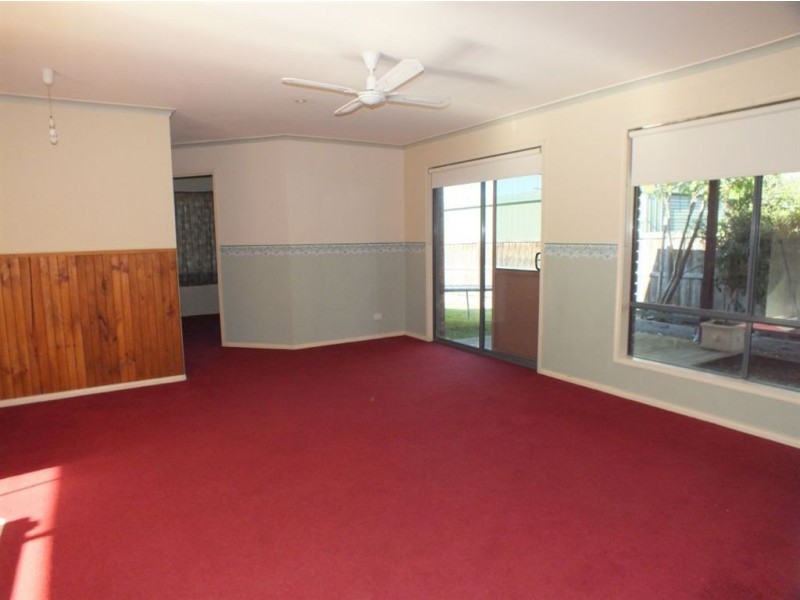 98 Ebony Drive, Pakenham VIC 3810