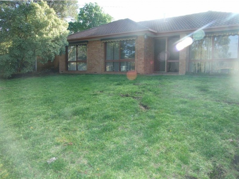 35 Ahern Road, Pakenham VIC 3810