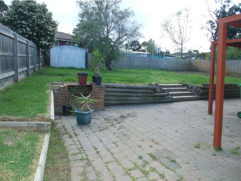 35 Ahern Road, Pakenham VIC 3810
