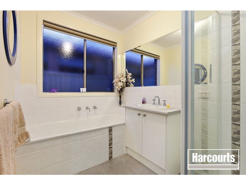 7 Riley Court, Pakenham VIC 3810