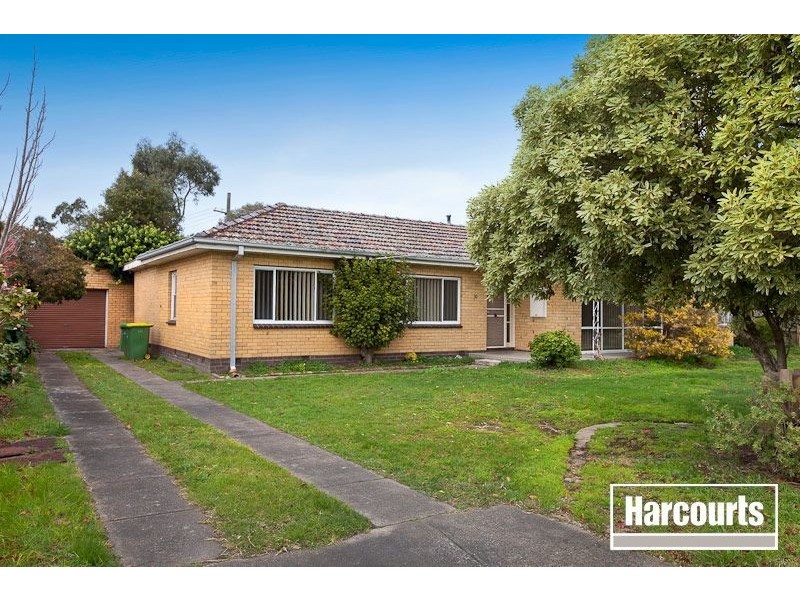 30 Rogers Street, Pakenham VIC 3810