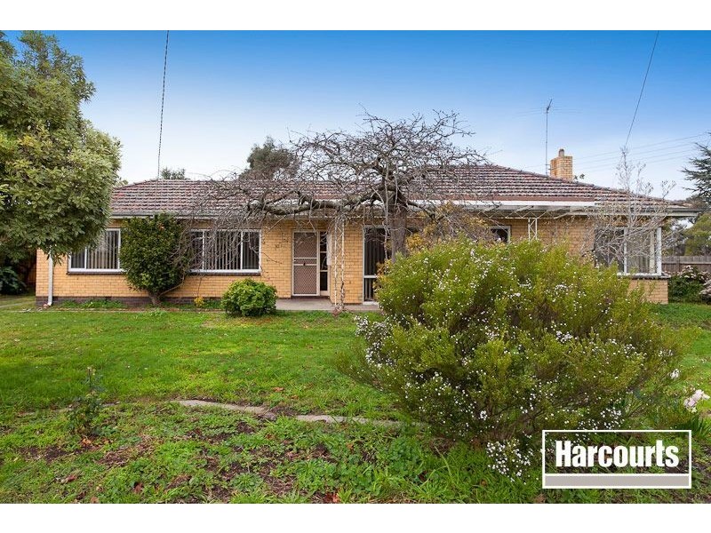 30 Rogers Street, Pakenham VIC 3810