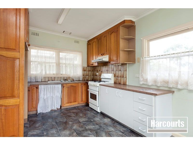 30 Rogers Street, Pakenham VIC 3810