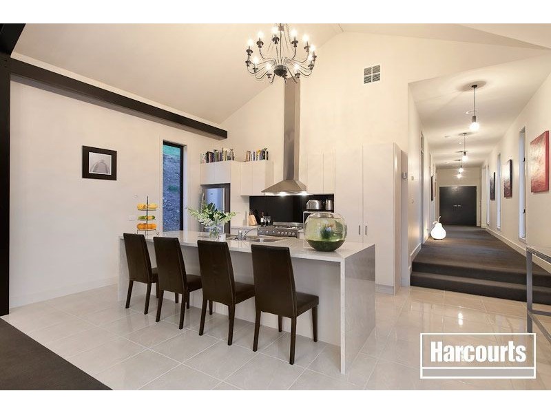 45 Highland Drive, Pakenham VIC 3810