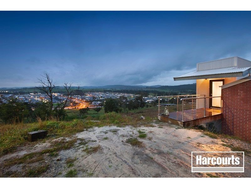 45 Highland Drive, Pakenham VIC 3810