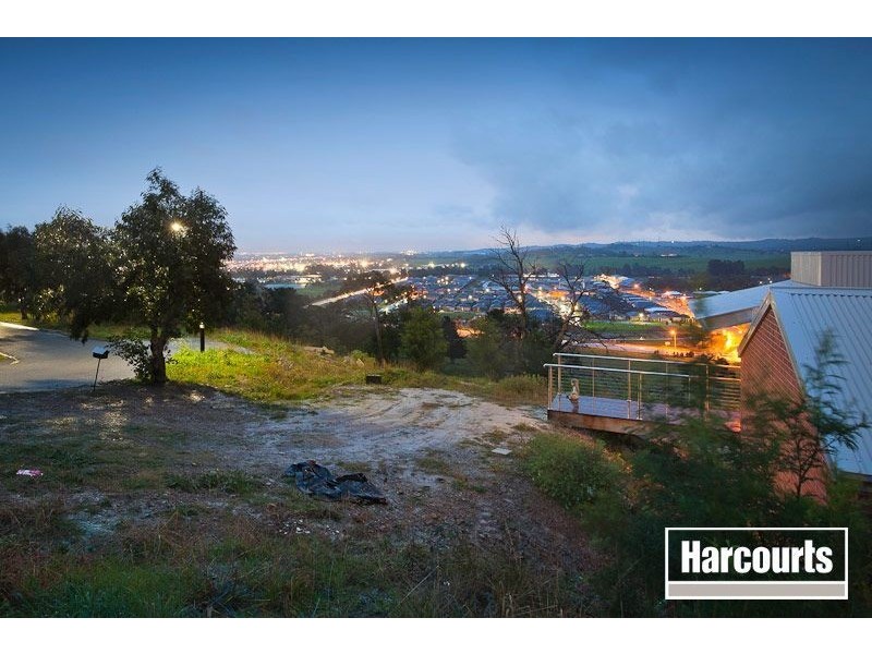 45 Highland Drive, Pakenham VIC 3810