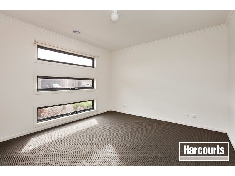 25 Elderberry Way, Pakenham VIC 3810