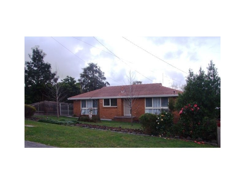 15 Thwaites Road, Pakenham VIC 3810