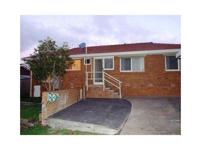 15 Thwaites Road, Pakenham VIC 3810