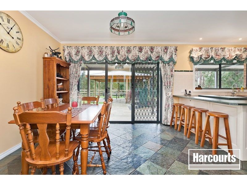 135 Olsen Road, Nar Nar Goon North VIC 3812