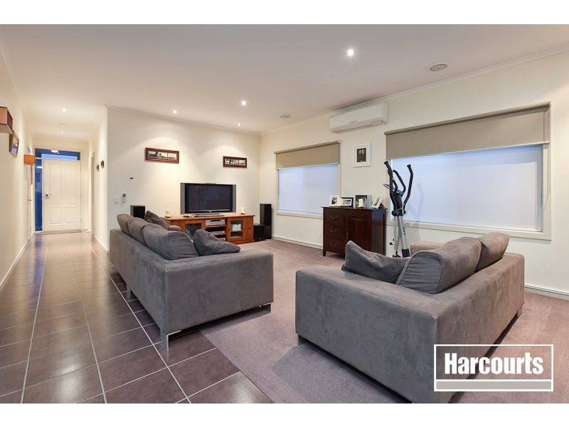 28 Blackwood Drive, Pakenham VIC 3810