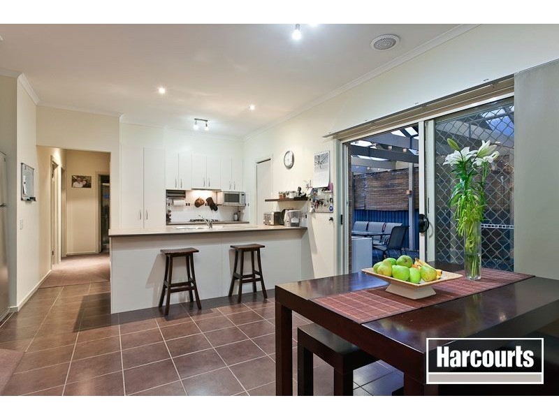 28 Blackwood Drive, Pakenham VIC 3810