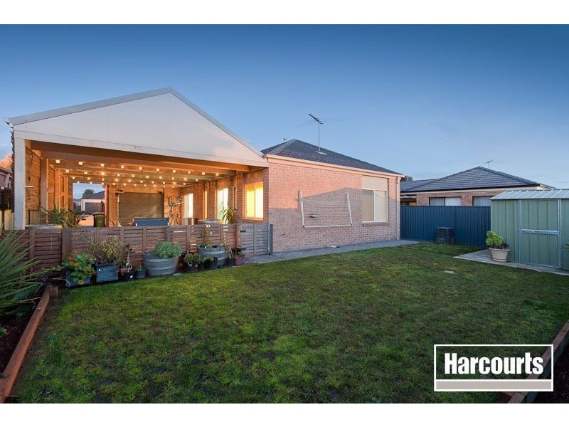 28 Blackwood Drive, Pakenham VIC 3810