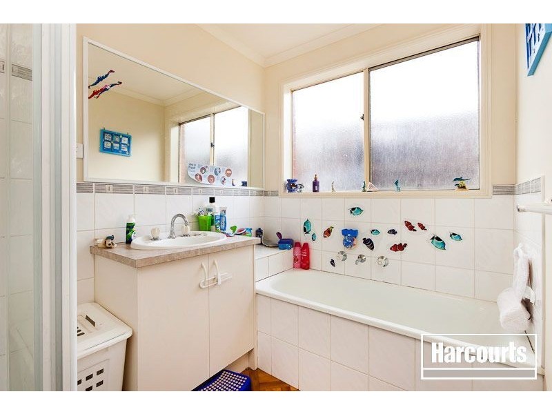 2 Meaby Drive, Pakenham VIC 3810