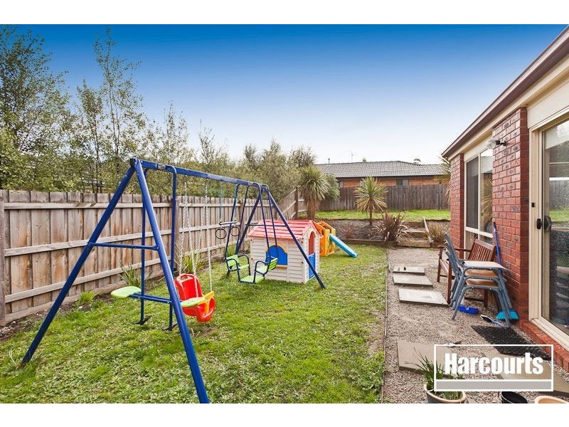 2 Meaby Drive, Pakenham VIC 3810