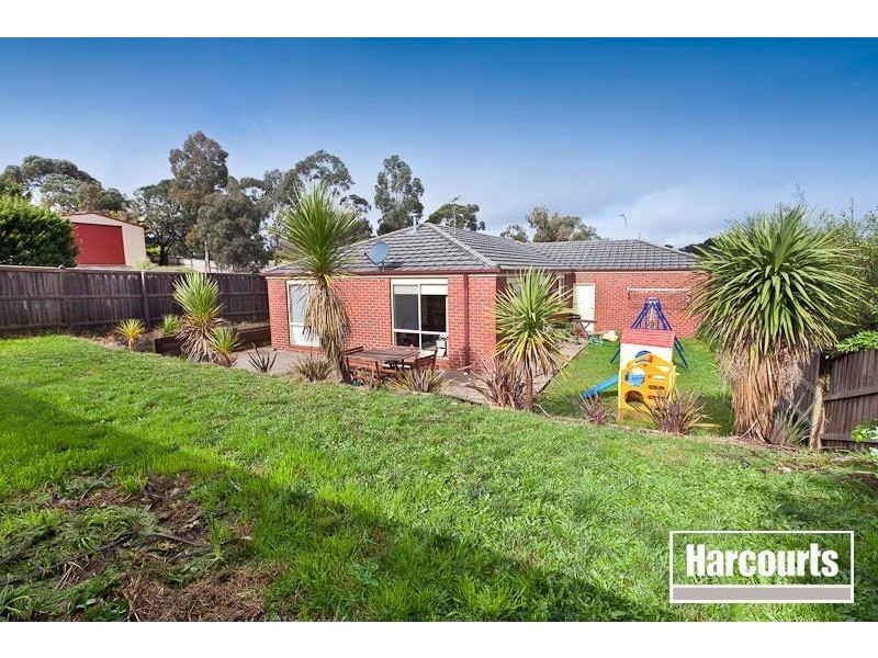 2 Meaby Drive, Pakenham VIC 3810
