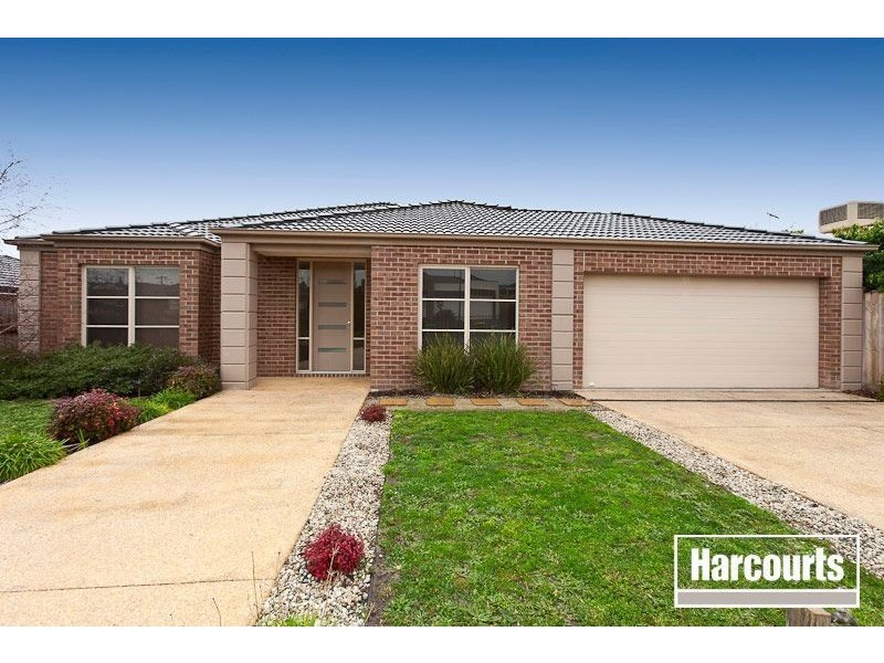 4 Tyrone Avenue, Pakenham VIC 3810