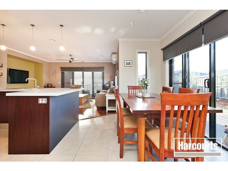 28 Tyrone Avenue, Pakenham VIC 3810