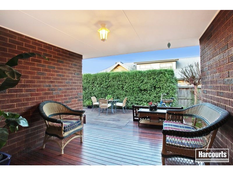 4 Banks Road, Pakenham VIC 3810