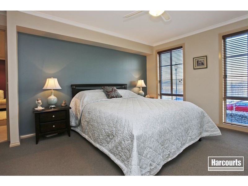 4 Banks Road, Pakenham VIC 3810