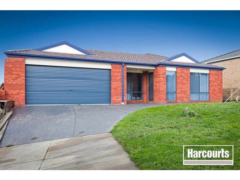 4 Natanya Drive, Pakenham VIC 3810