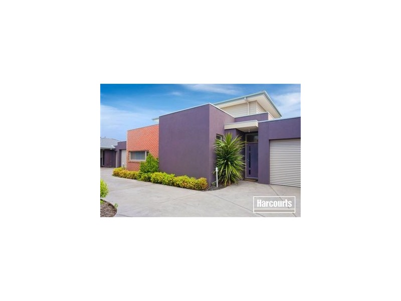 3/1 Henry Street, Pakenham VIC 3810