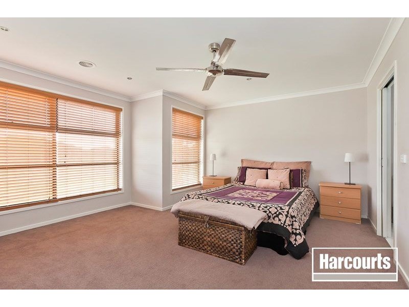 47 Greendale Bvd, Pakenham VIC 3810