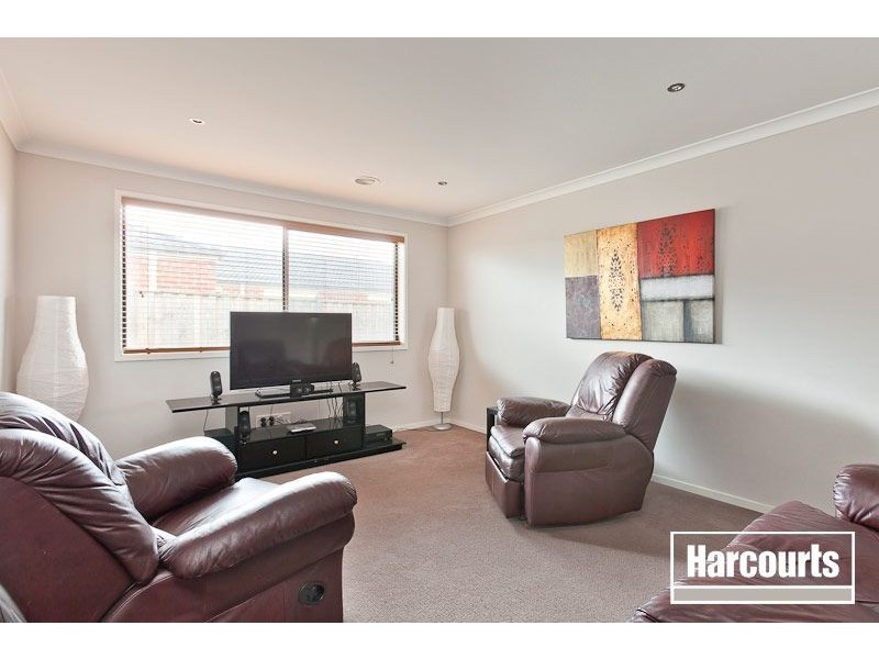 47 Greendale Bvd, Pakenham VIC 3810