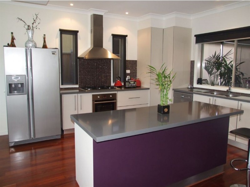 9 Reidel Avenue, Pakenham VIC 3810