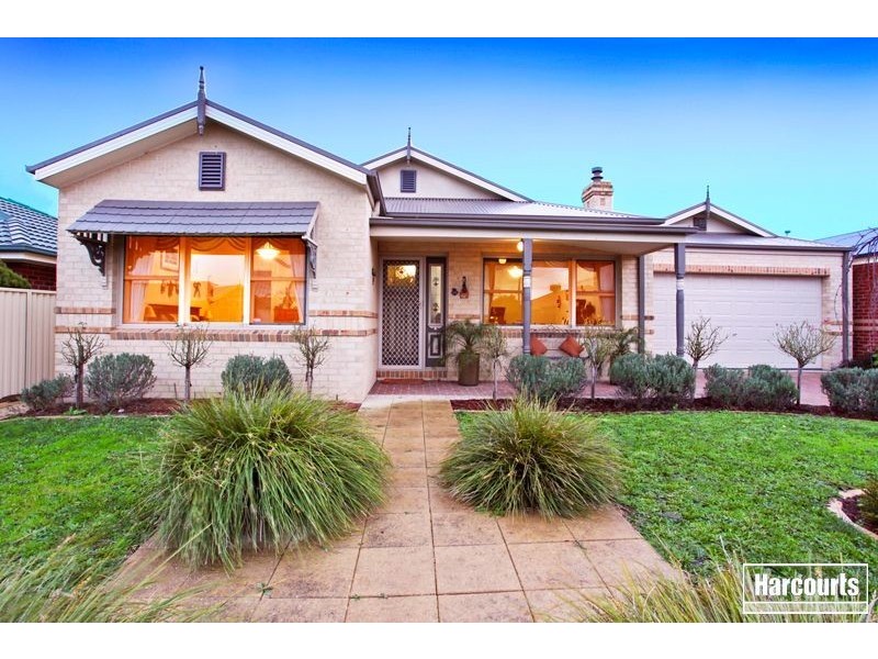 10 Iris Place, Pakenham VIC 3810