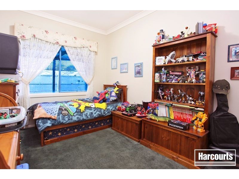 10 Iris Place, Pakenham VIC 3810
