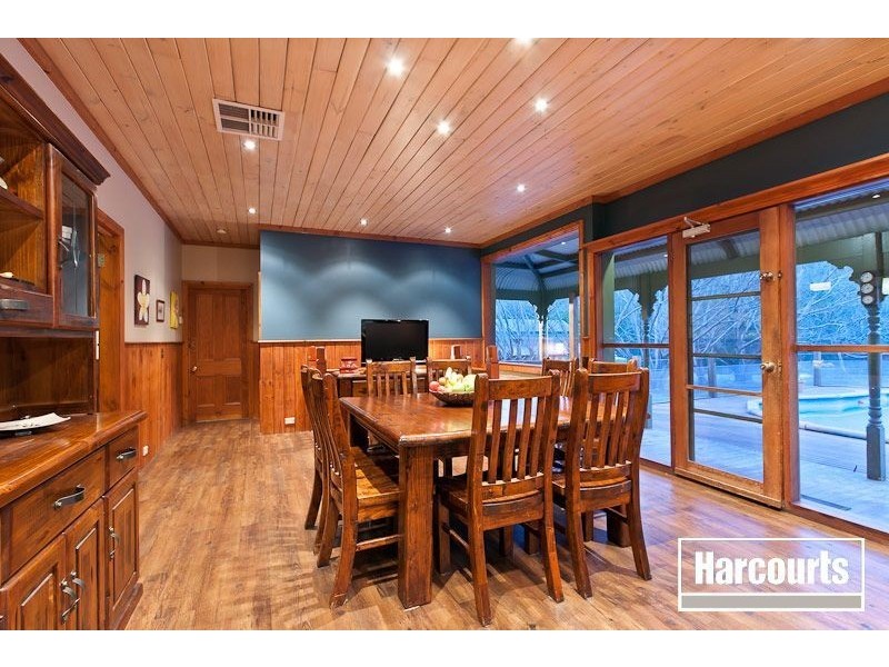 1005 Pakenham Road, Pakenham Upper VIC 3810