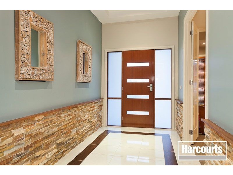 13 Benambra Close, Pakenham VIC 3810