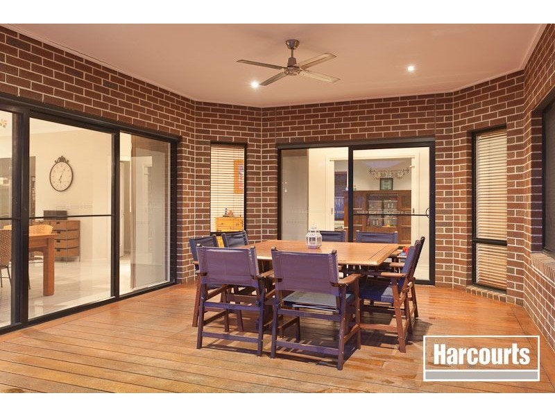 13 Benambra Close, Pakenham VIC 3810