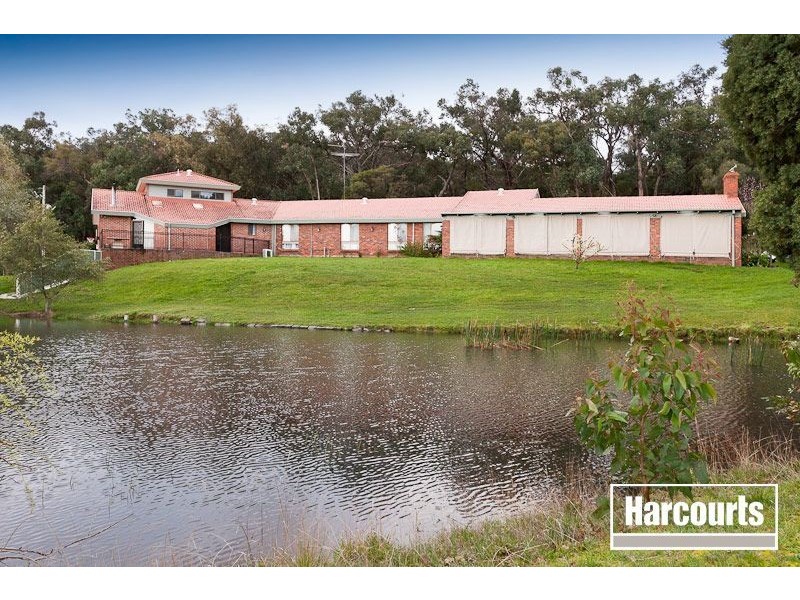 235 Thewlis Road, Pakenham VIC 3810