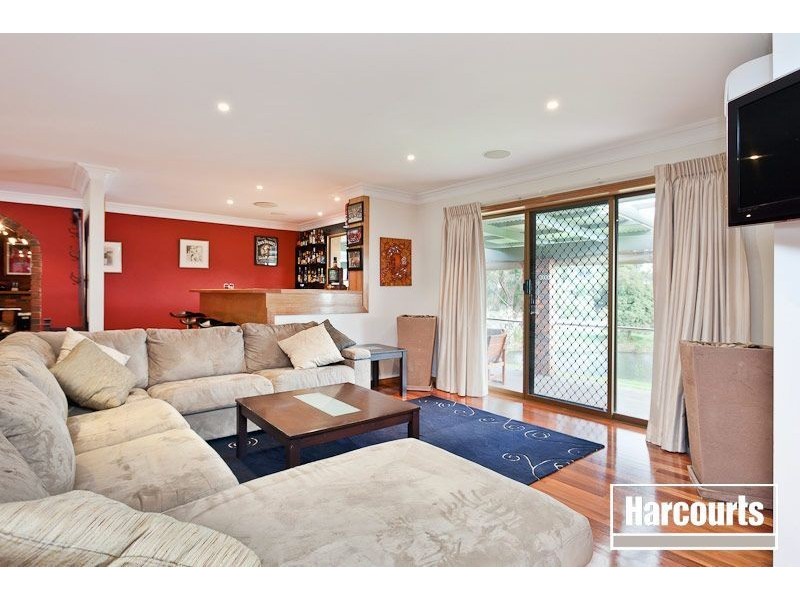 235 Thewlis Road, Pakenham VIC 3810