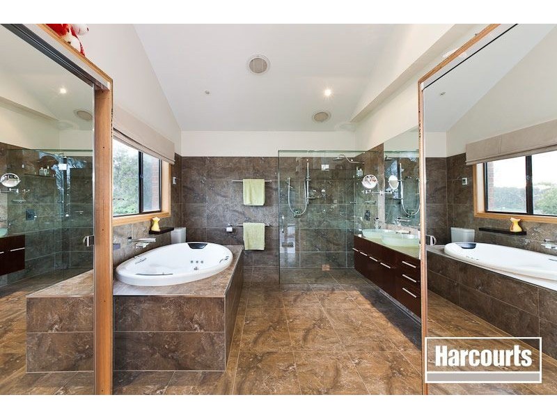 235 Thewlis Road, Pakenham VIC 3810