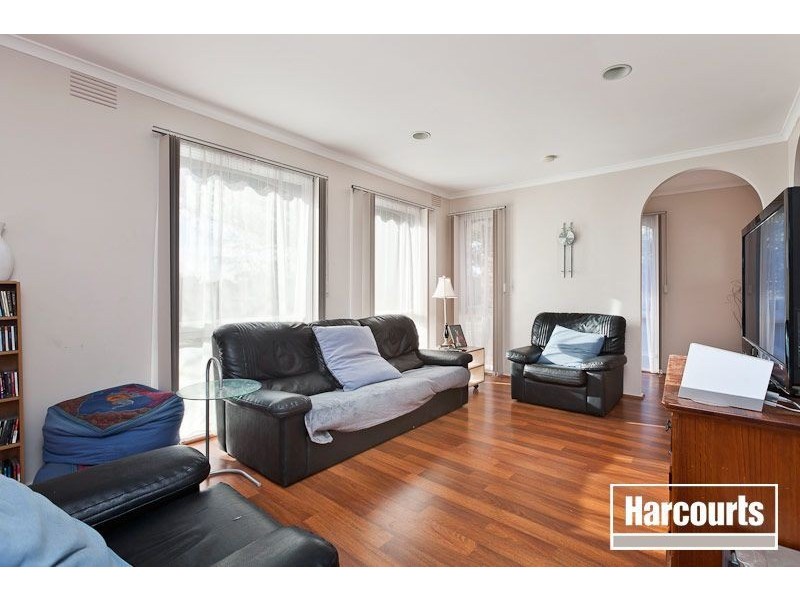 38 Mahon Crescent, Narre Warren VIC 3805