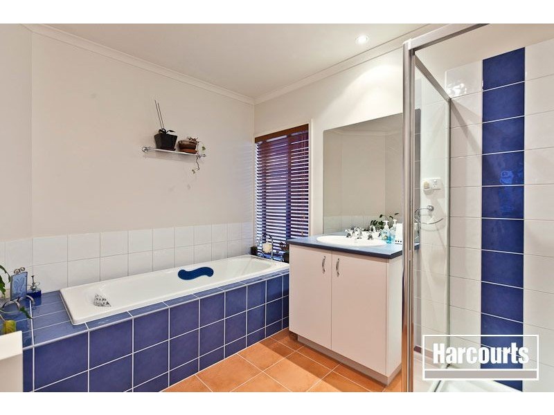 17 Arbour Rise, Pakenham VIC 3810