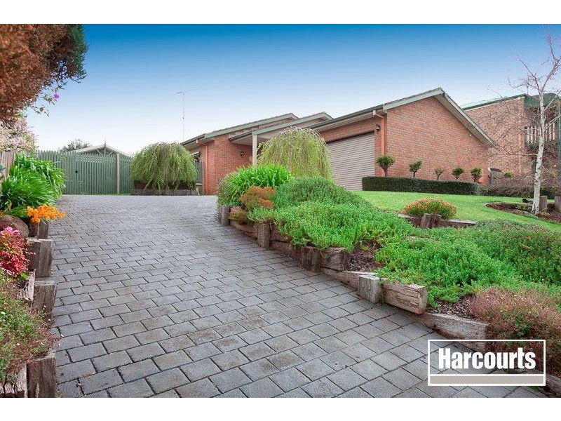 81 Eagle Drive, Pakenham VIC 3810