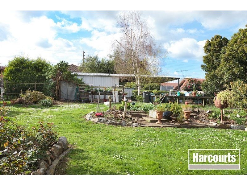 25 Princes Highway, Pakenham VIC 3810