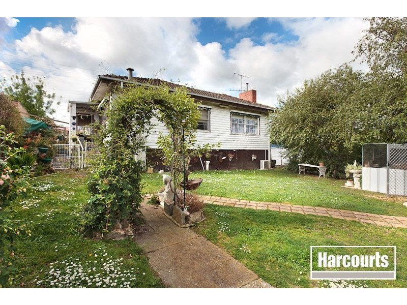 25 Princes Highway, Pakenham VIC 3810